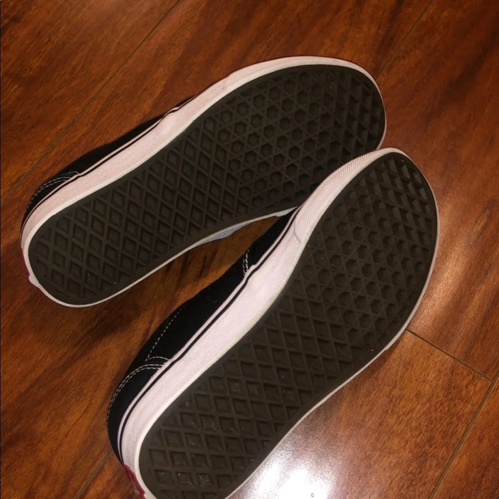 Vans - Picture 7 of 7